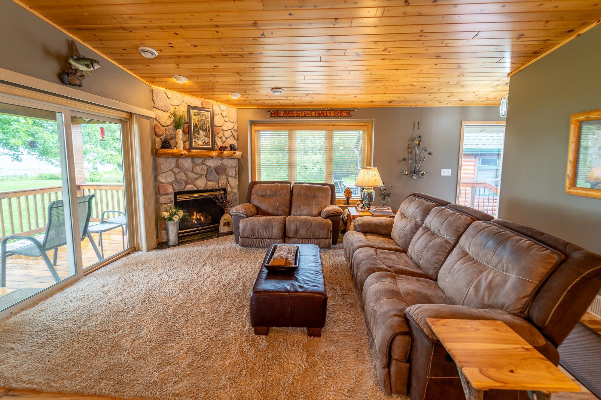 5845 Harbor View Drive Nw Property Photo 4