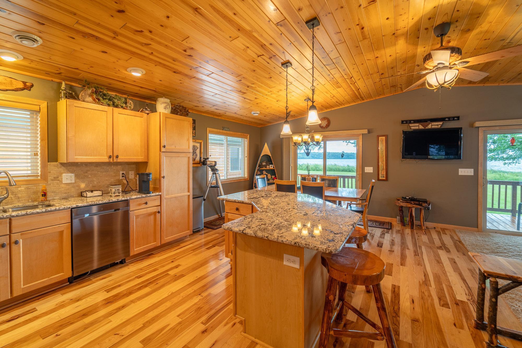 5845 Harbor View Drive Nw Property Photo 8