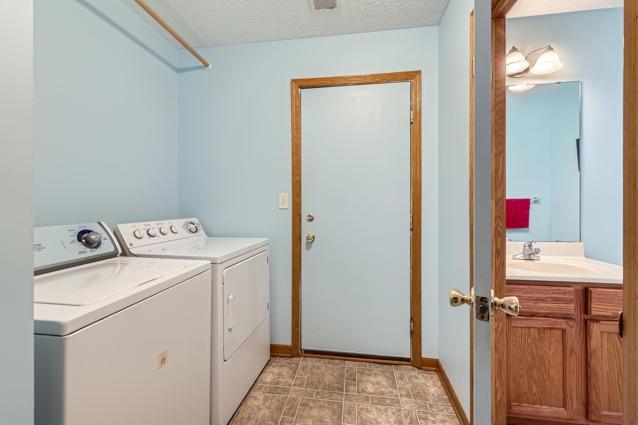 915 Harmony Path Property Photo 19