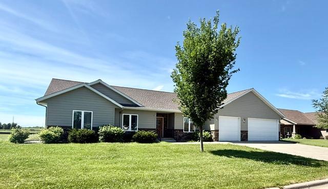 906 Sunrise Boulevard Property Photo 2