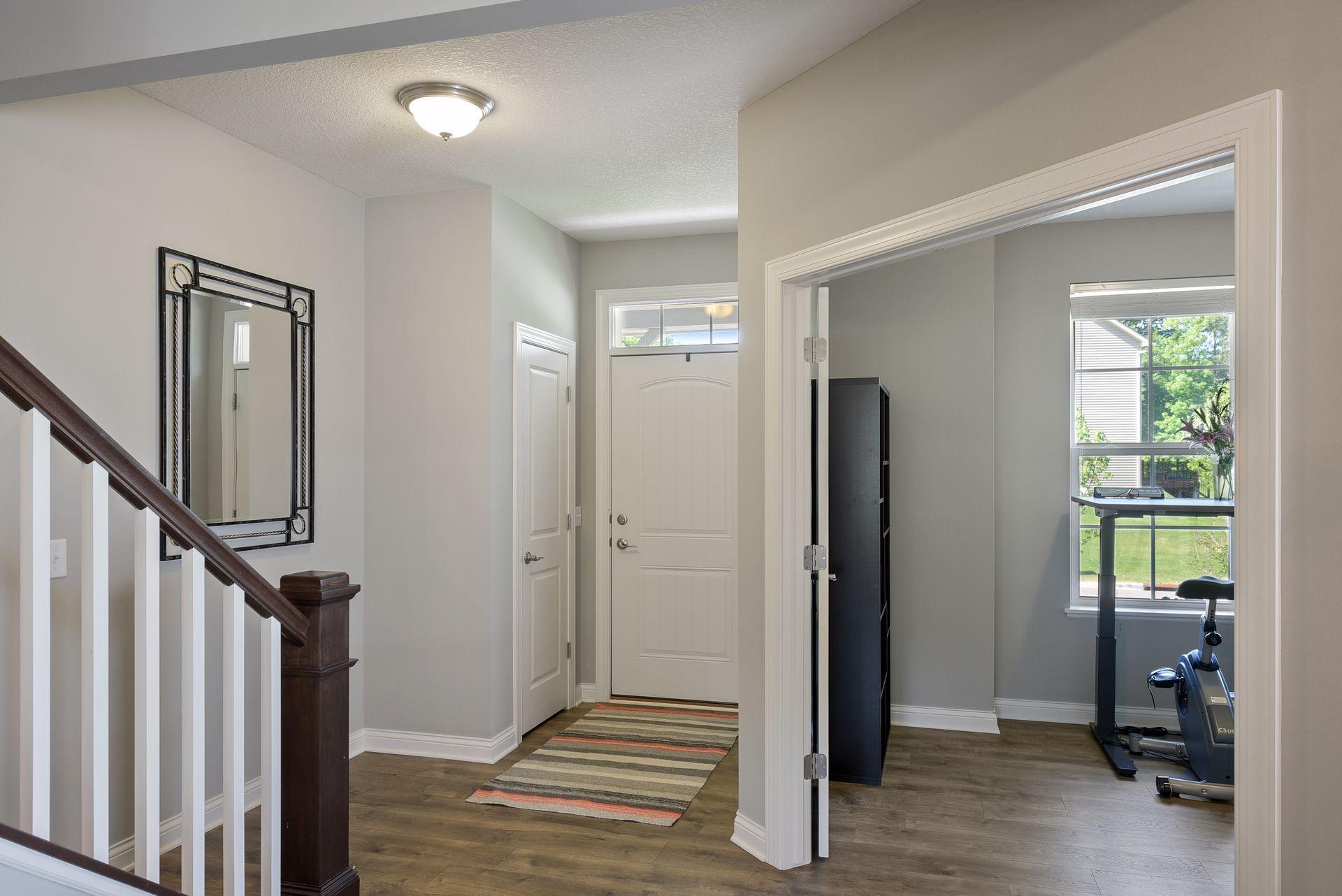 5596 Orchard Cove Property Photo 3