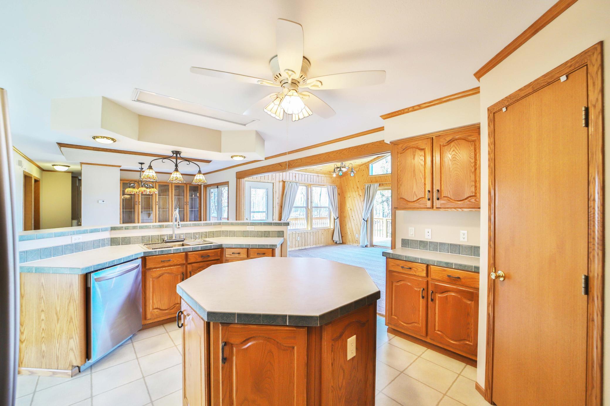 18352 Johnson Road Property Photo 6