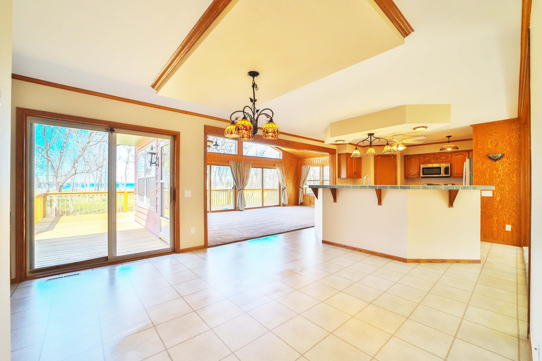 18352 Johnson Road Property Photo 10