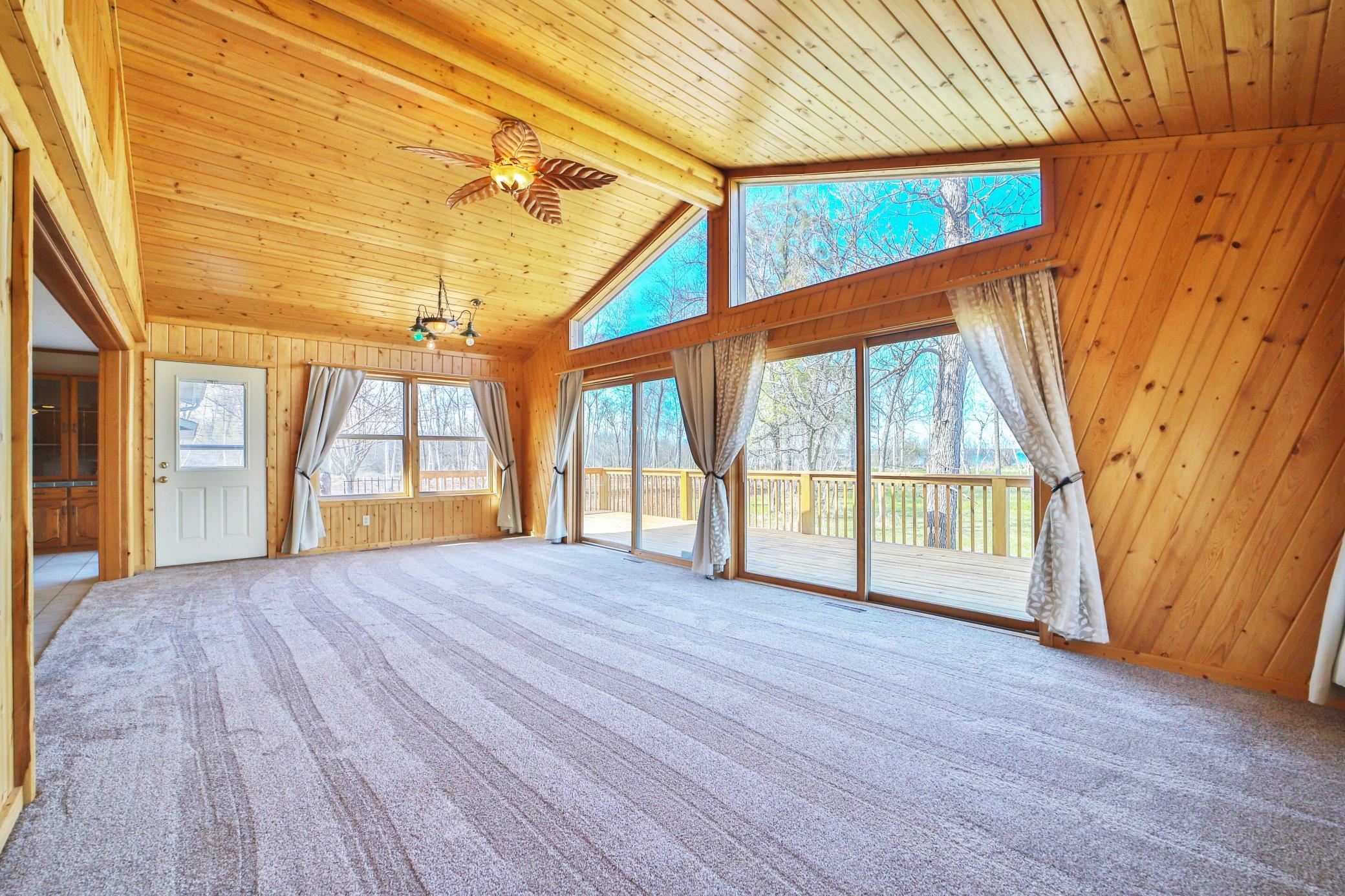 18352 Johnson Road Property Photo 11