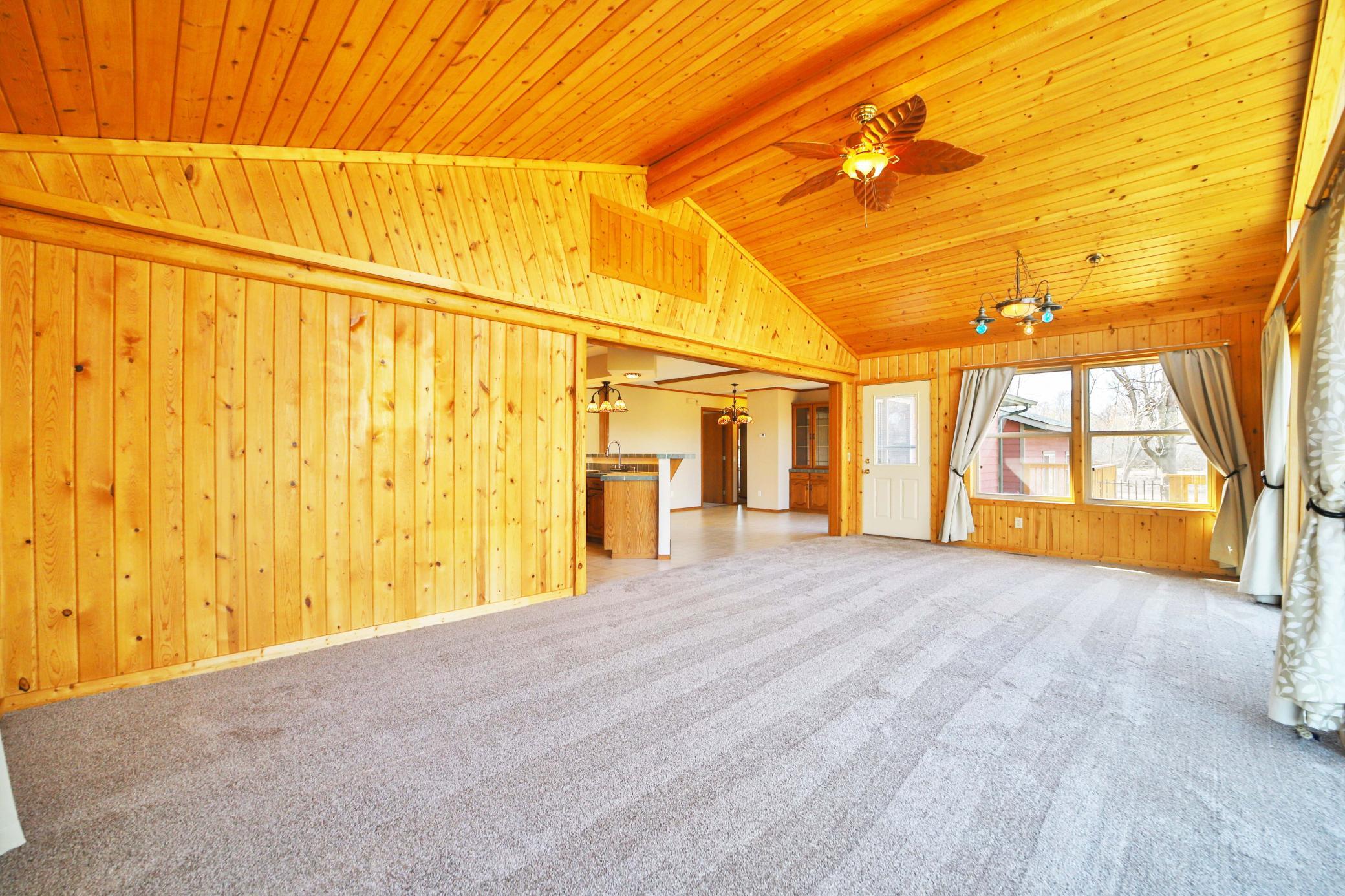 18352 Johnson Road Property Photo 15