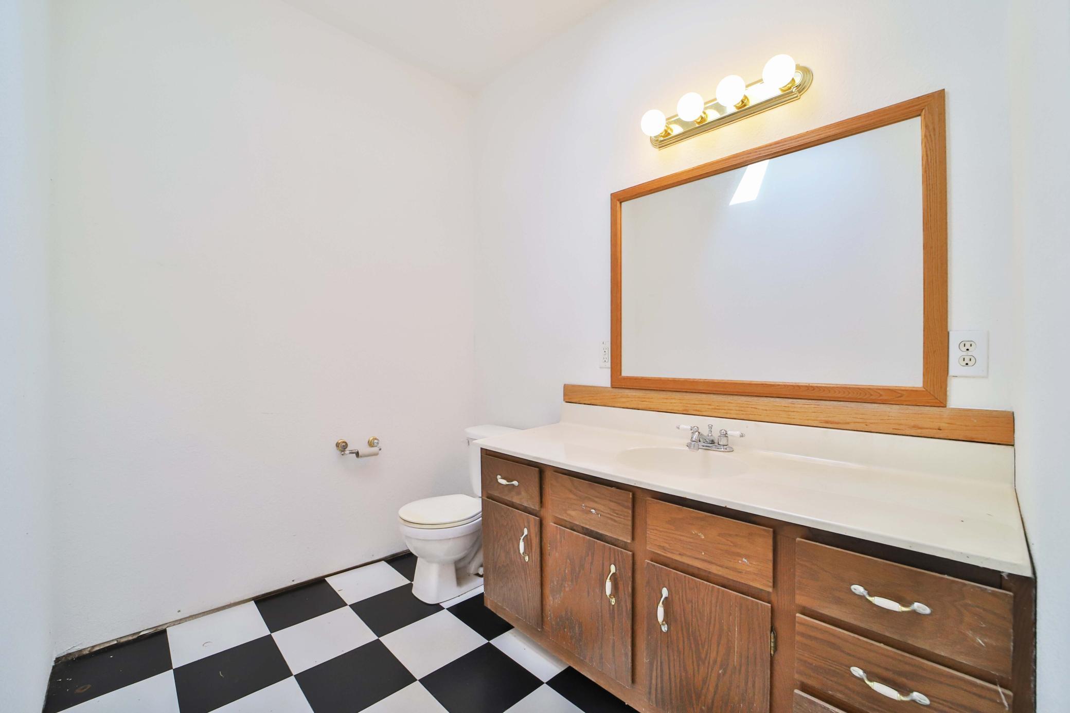 18352 Johnson Road Property Photo 50