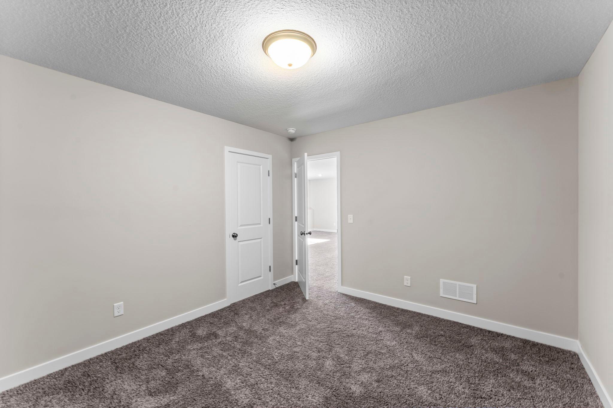 2101 Pleasant Drive Property Photo 37