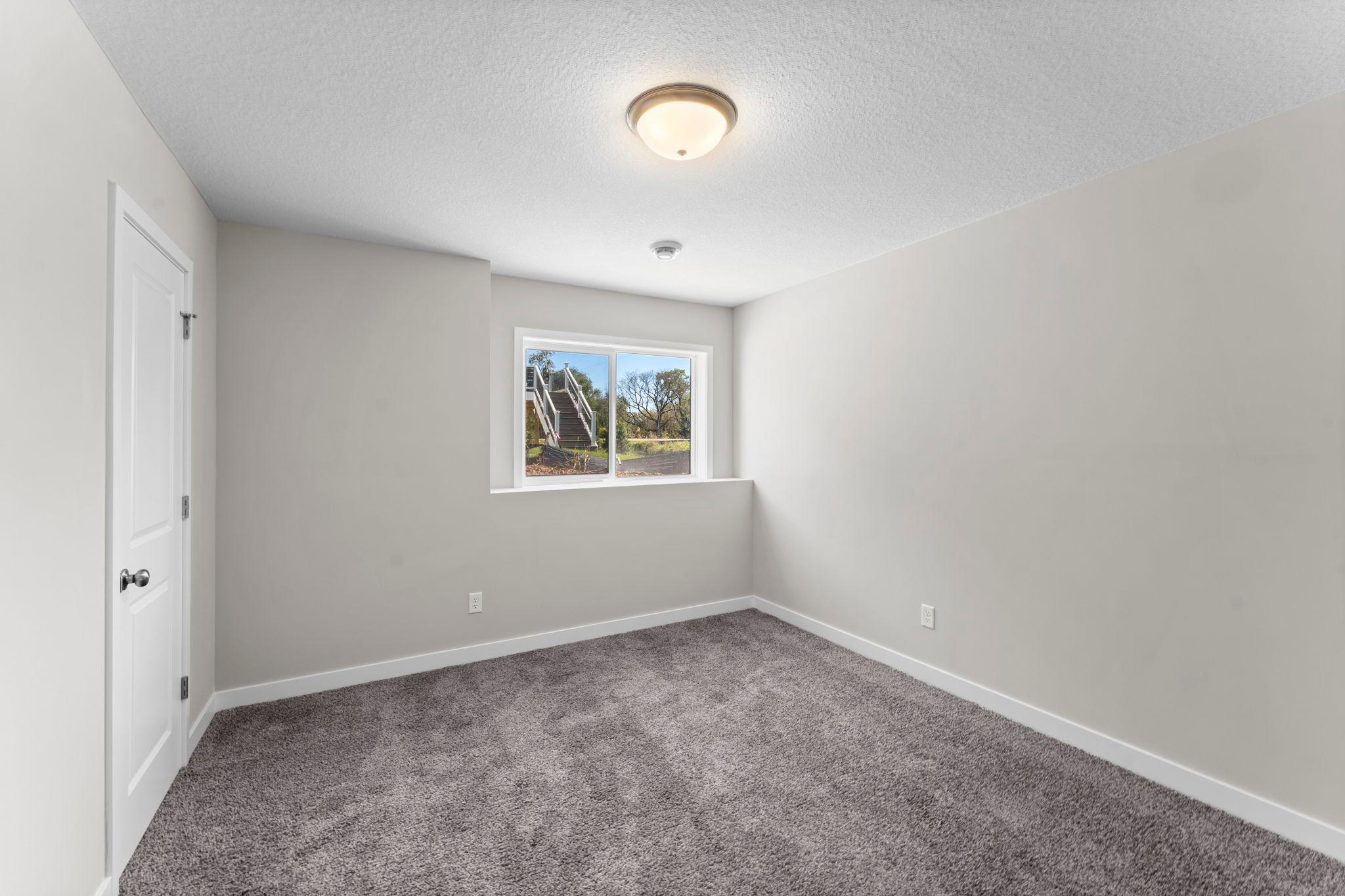 2101 Pleasant Drive Property Photo 39