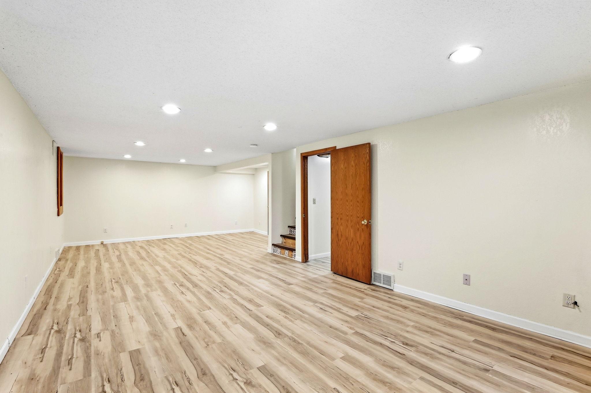 228 5th Avenue Ne Property Photo 20