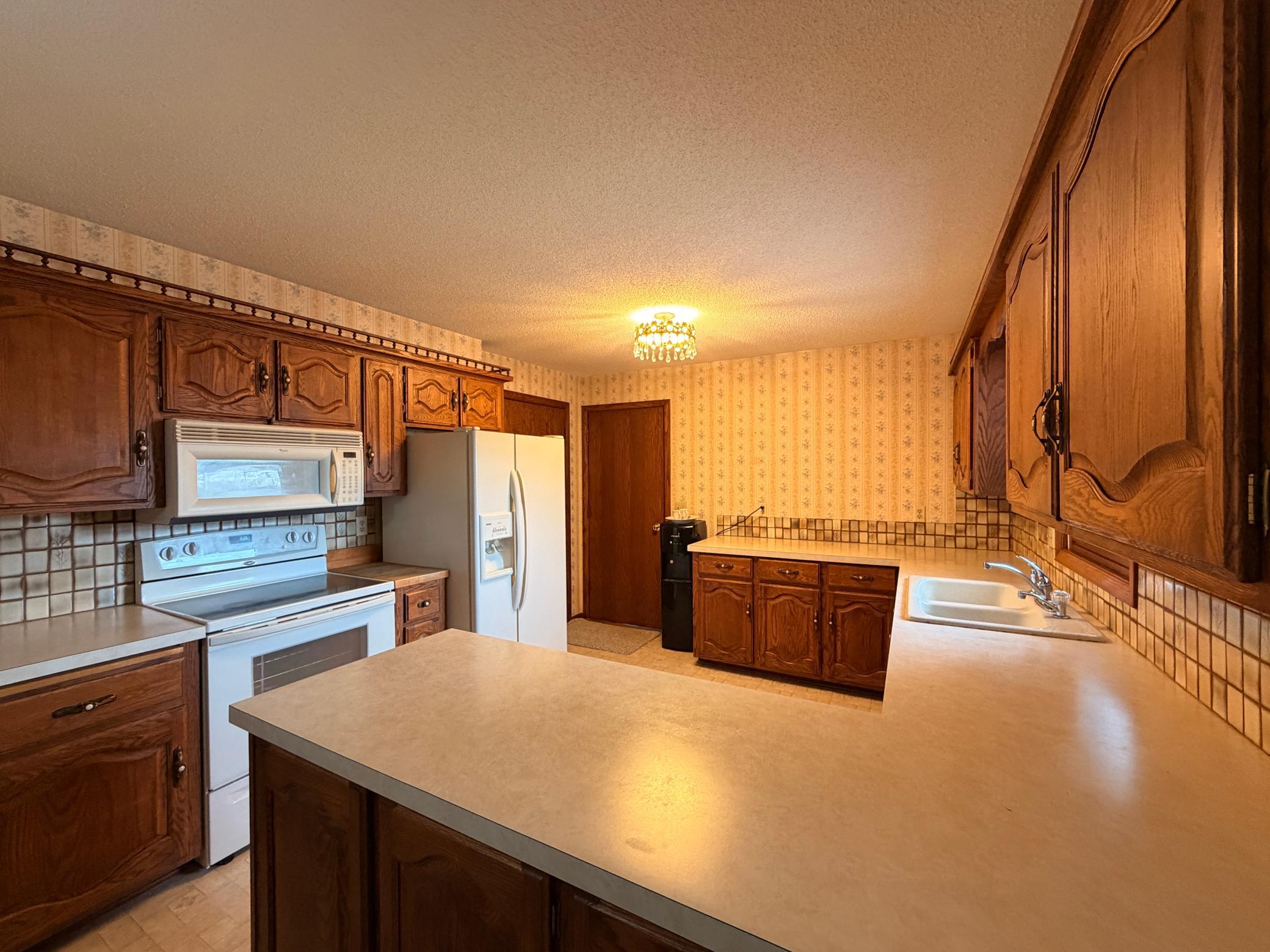 1306 Marie Avenue Property Photo 7