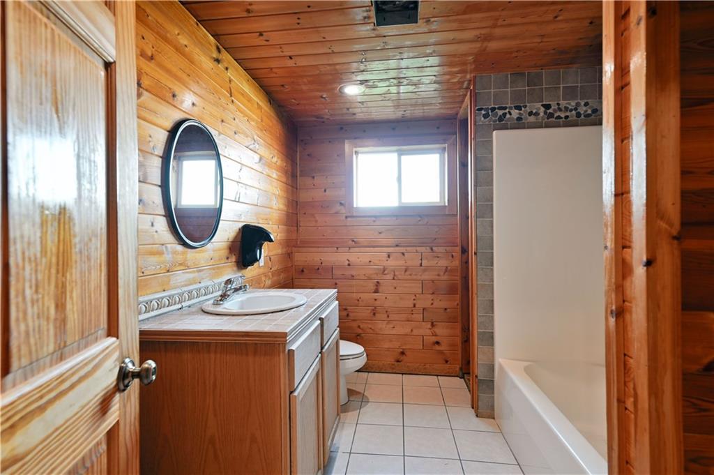 111 Reinhart Drive Property Photo 24