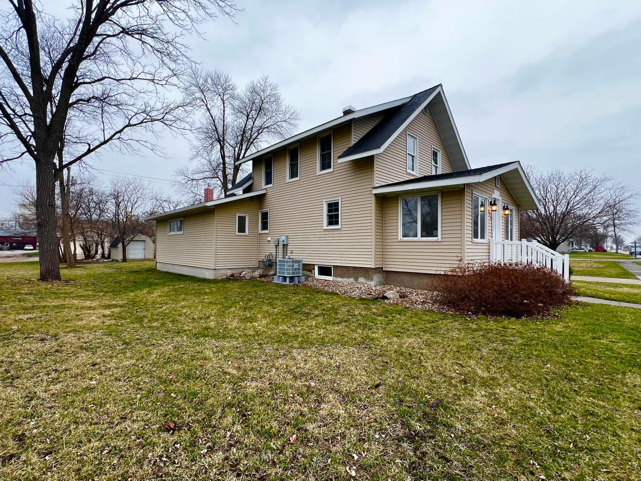 442 4th Street Property Photo 43