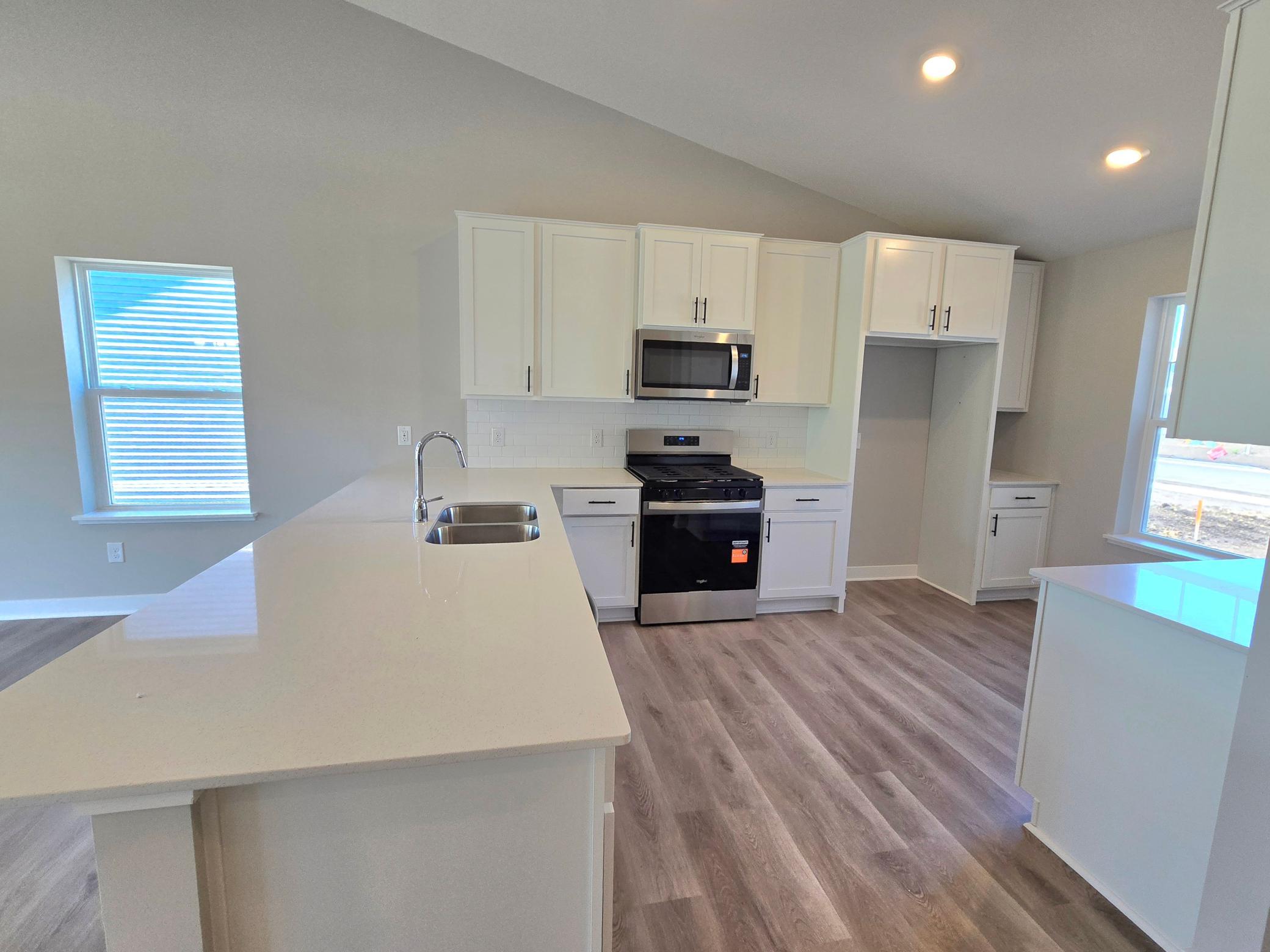 7375 Imperial Way Property Photo 3