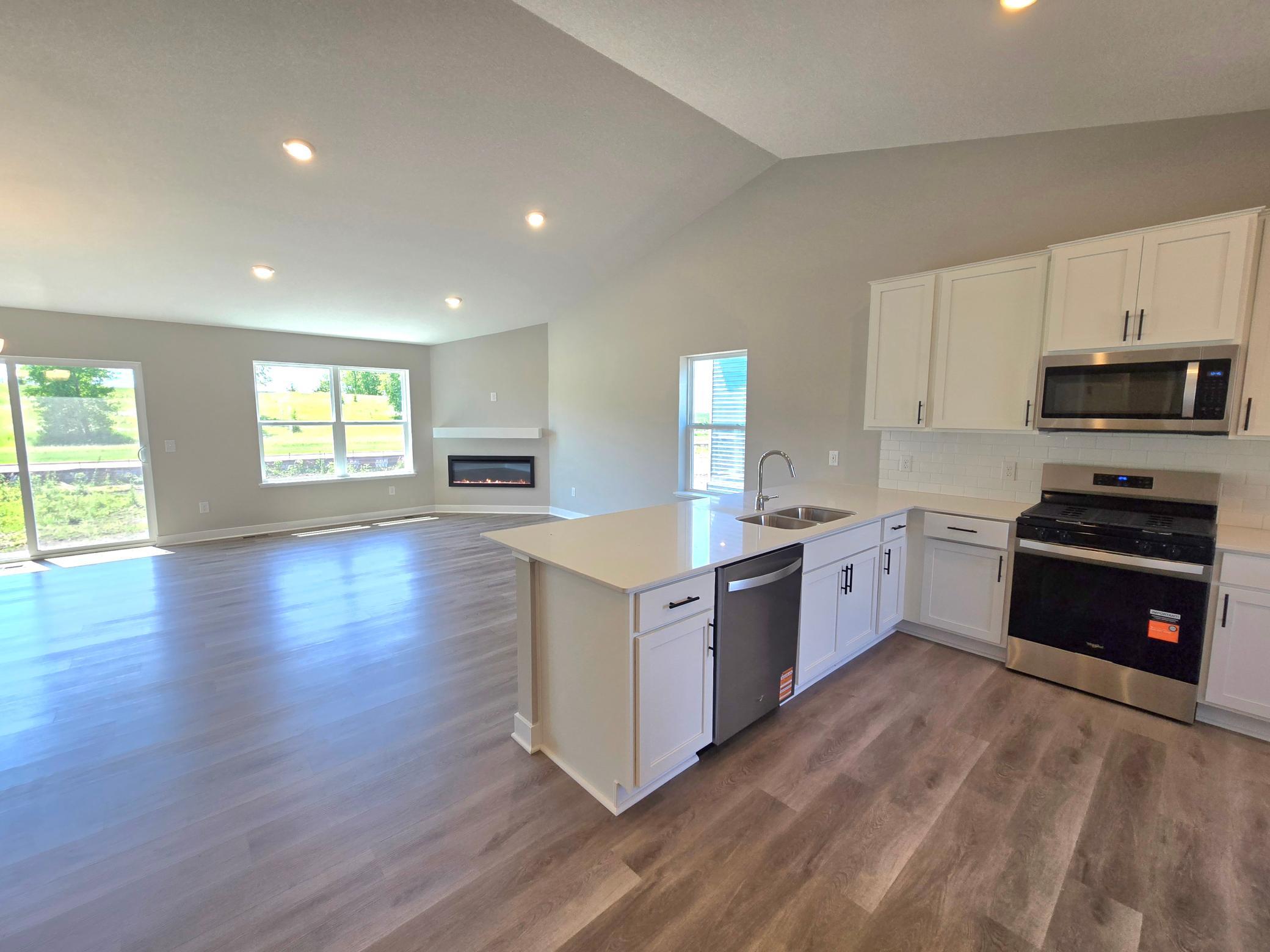7375 Imperial Way Property Photo 5