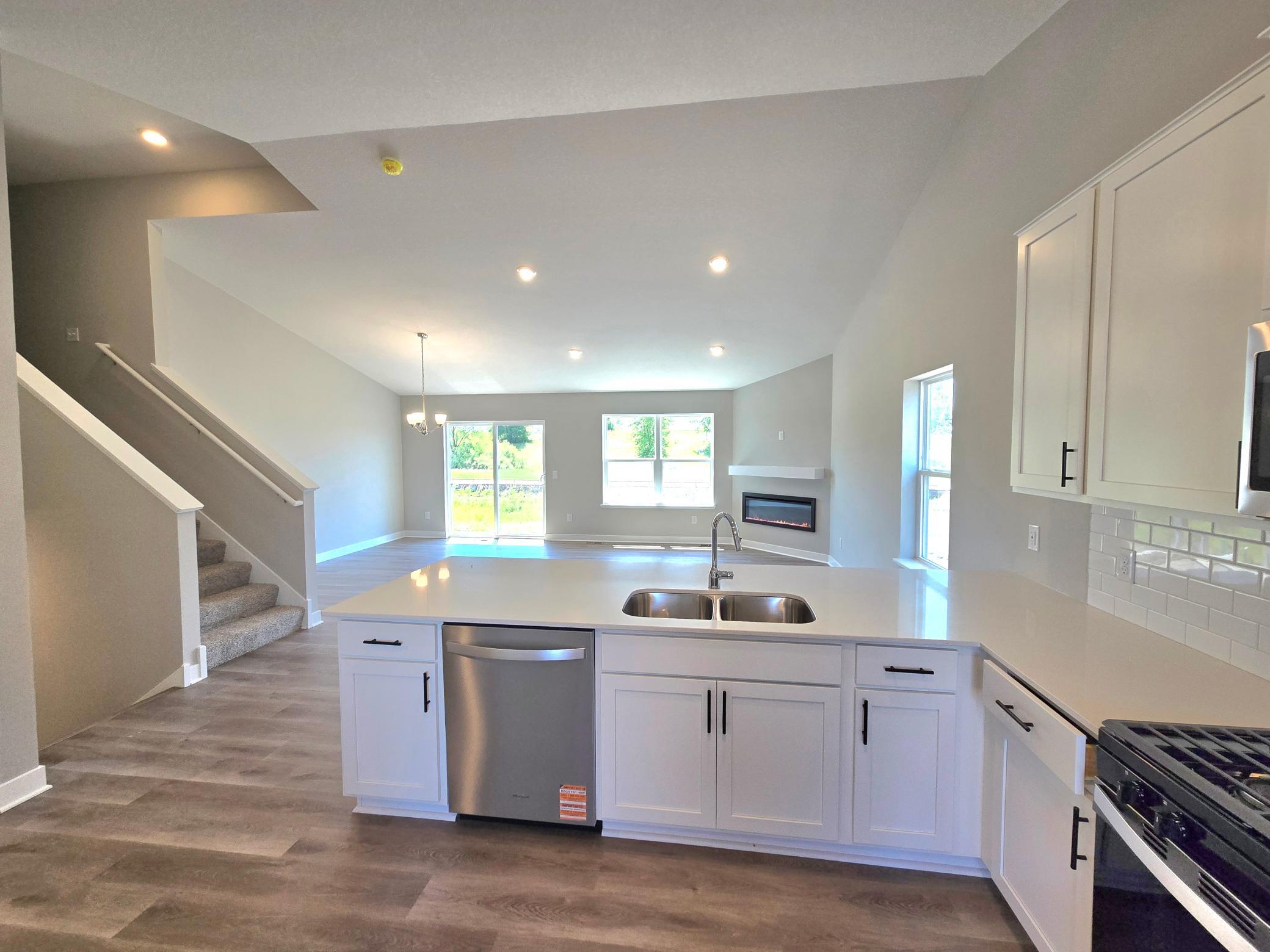 7375 Imperial Way Property Photo 6