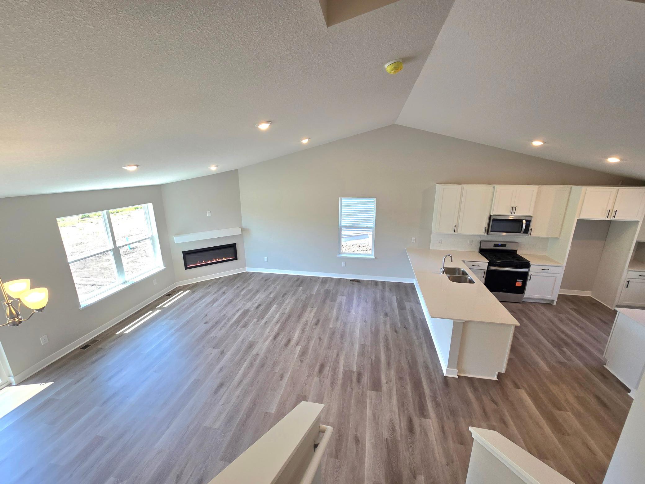 7375 Imperial Way Property Photo 7