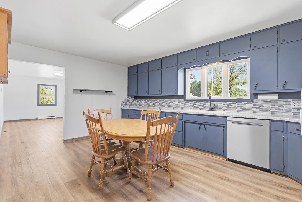 30 3rd Avenue W Property Photo 15