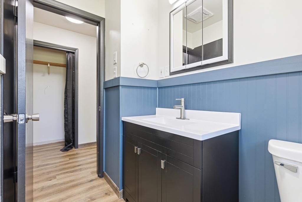 30 3rd Avenue W Property Photo 28