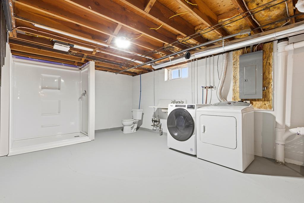 30 3rd Avenue W Property Photo 31
