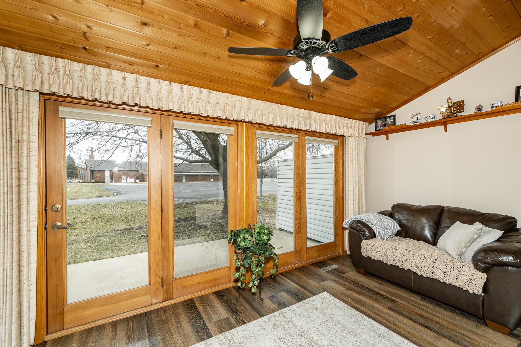 1604 10th Avenue Se 41 Property Photo 5