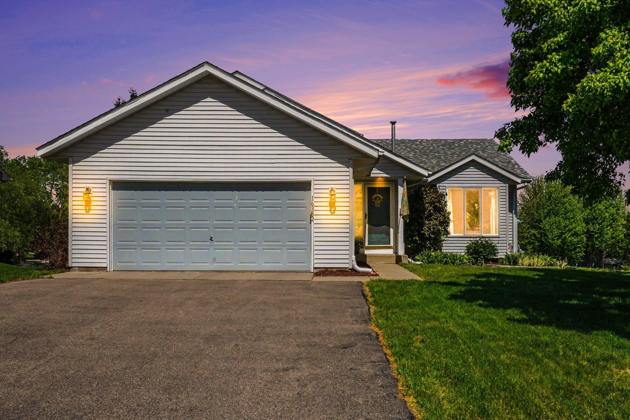 16382 Goodview Trail