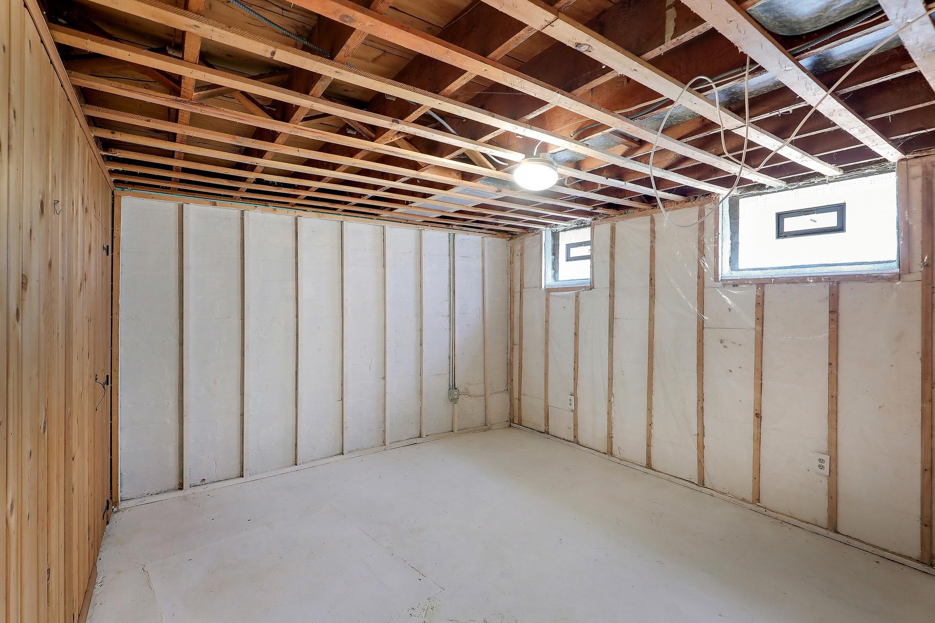 5248 Beard Avenue S Property Photo 27