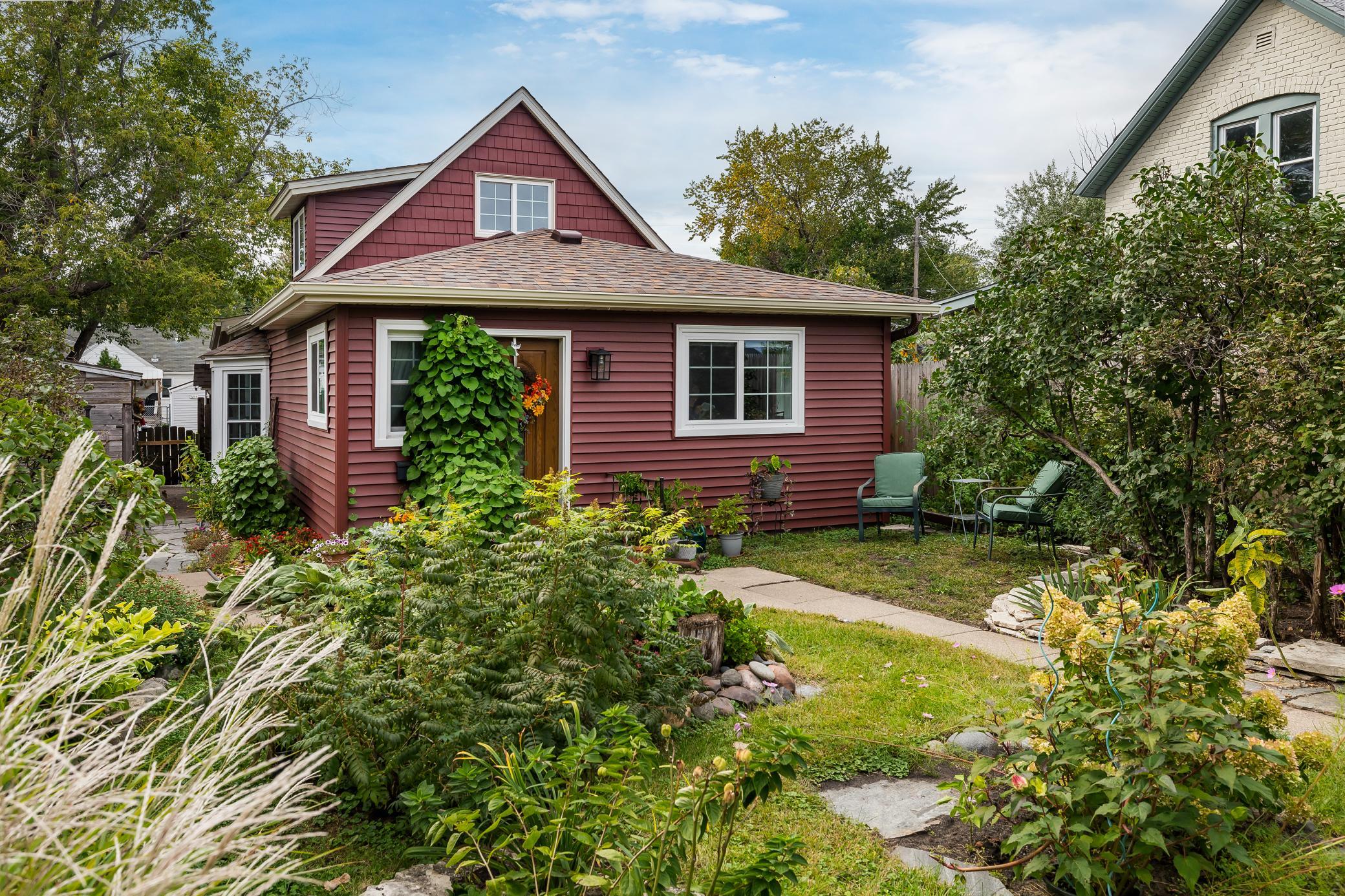 3466 3rd Street Ne Property Photo 1