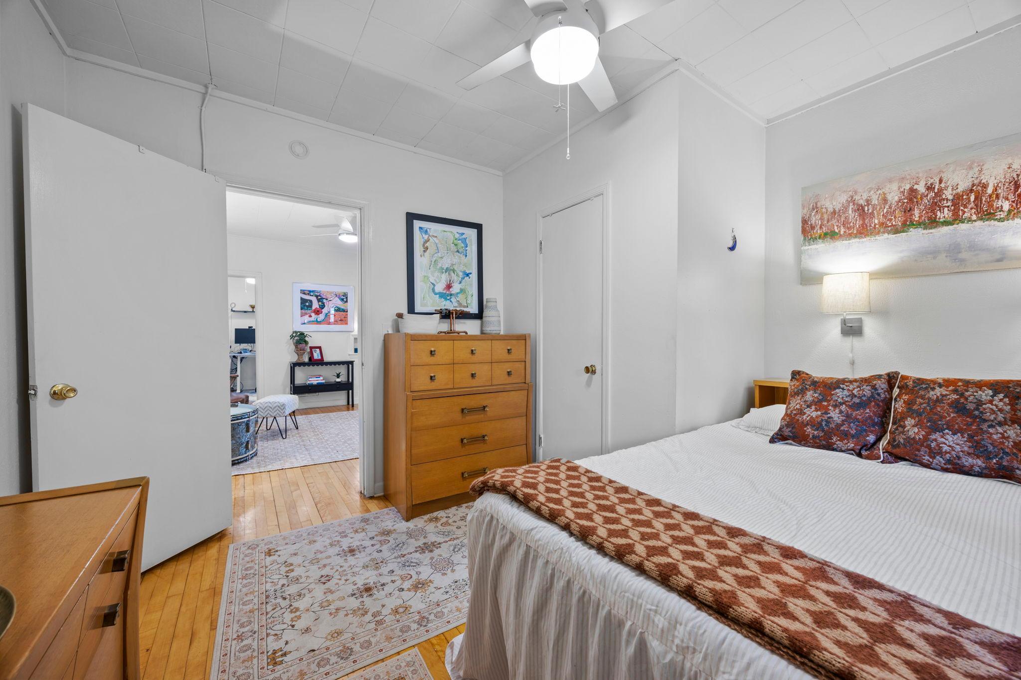 441 View Street Property Photo 8