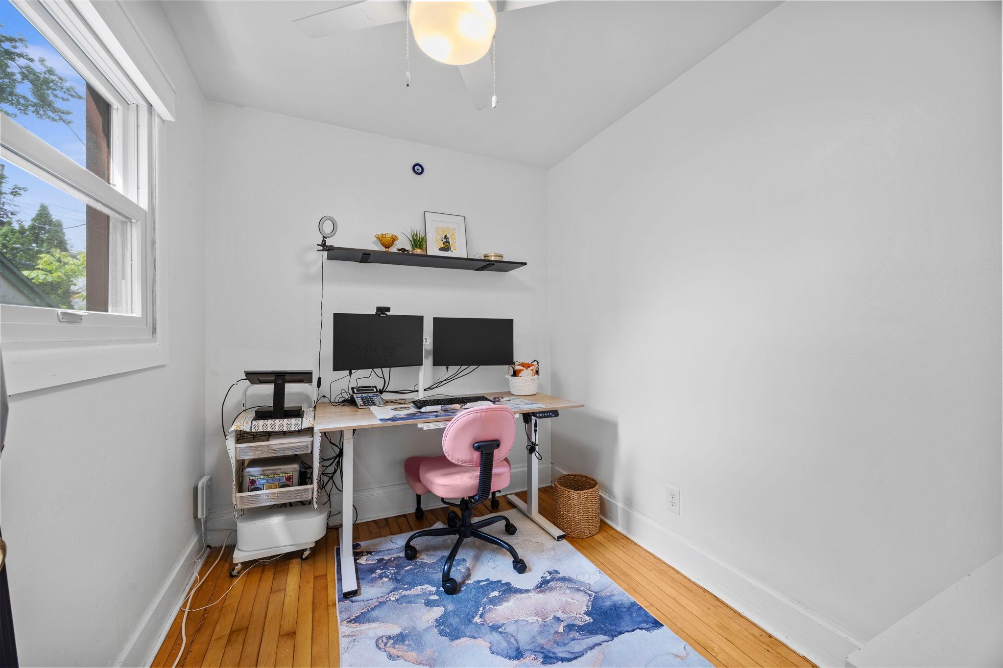 441 View Street Property Photo 9