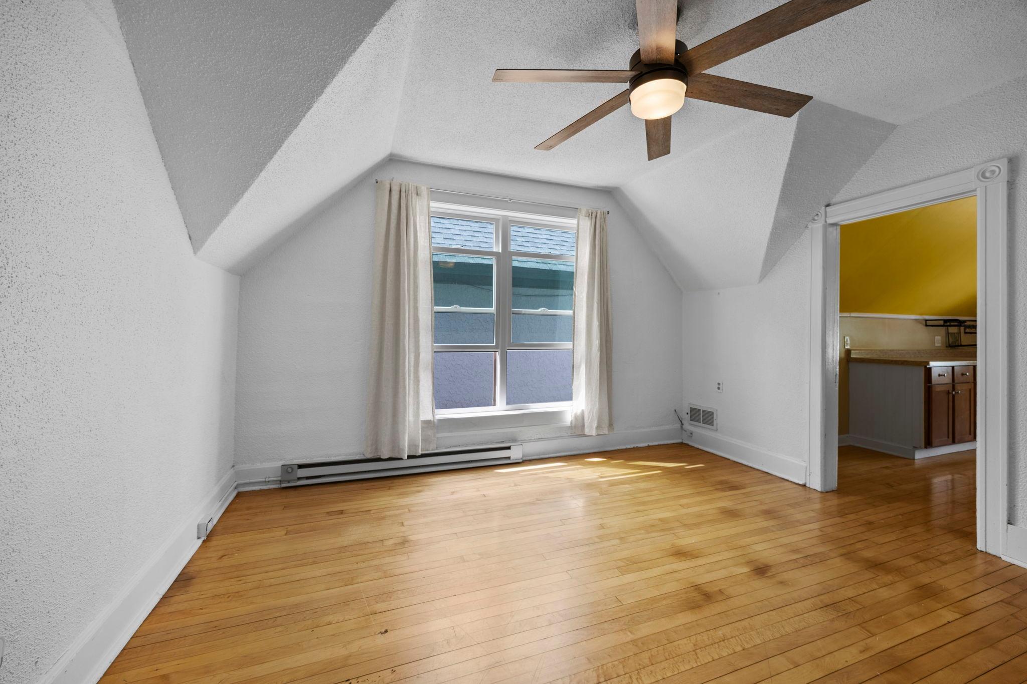 441 View Street Property Photo 13