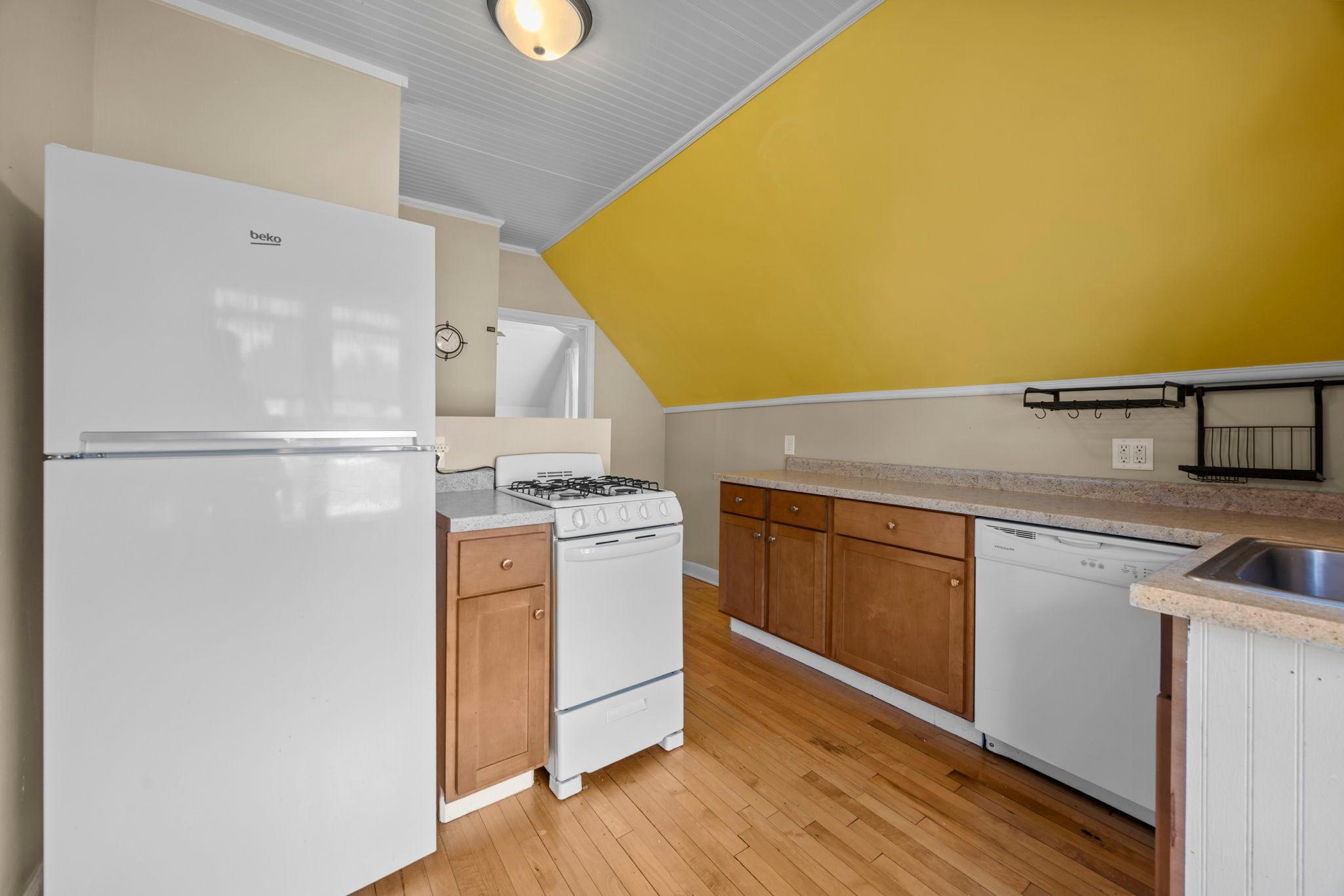 441 View Street Property Photo 17