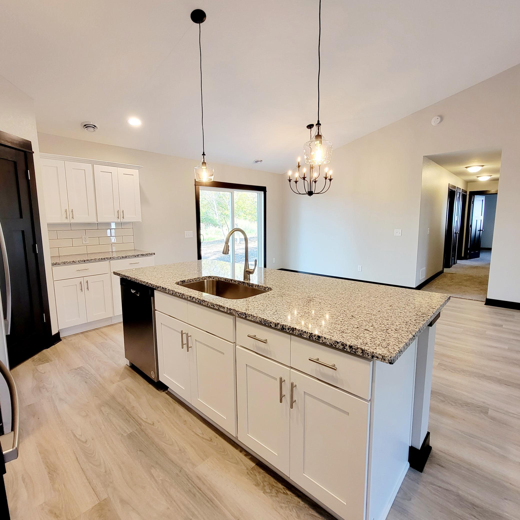 1066 Cullen Street Property Photo 6