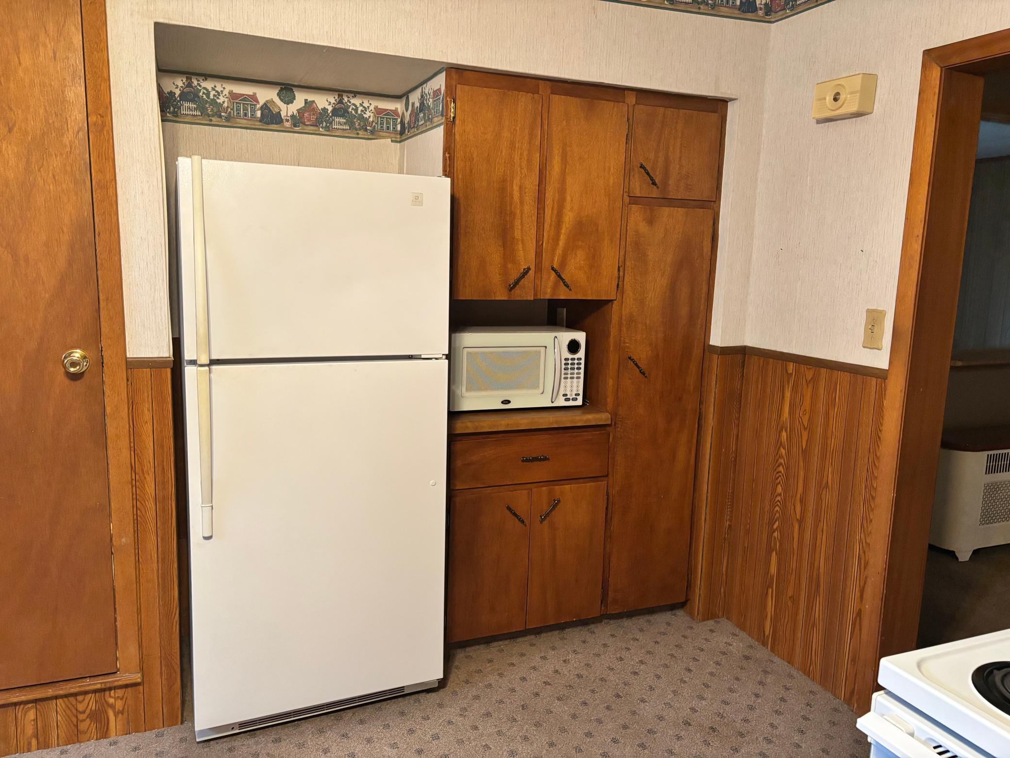 195 S Monroe Street Property Photo 8