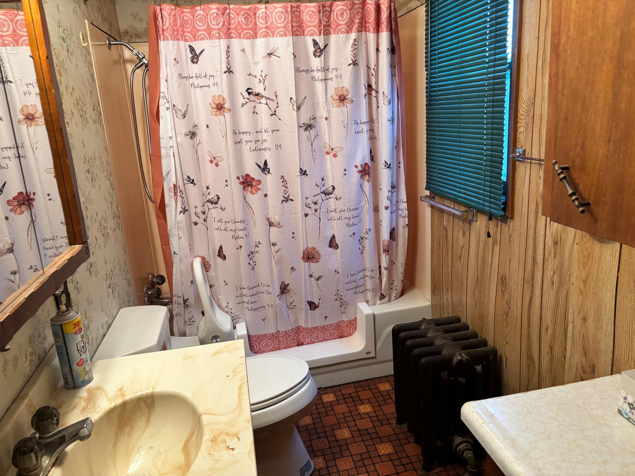 195 S Monroe Street Property Photo 9
