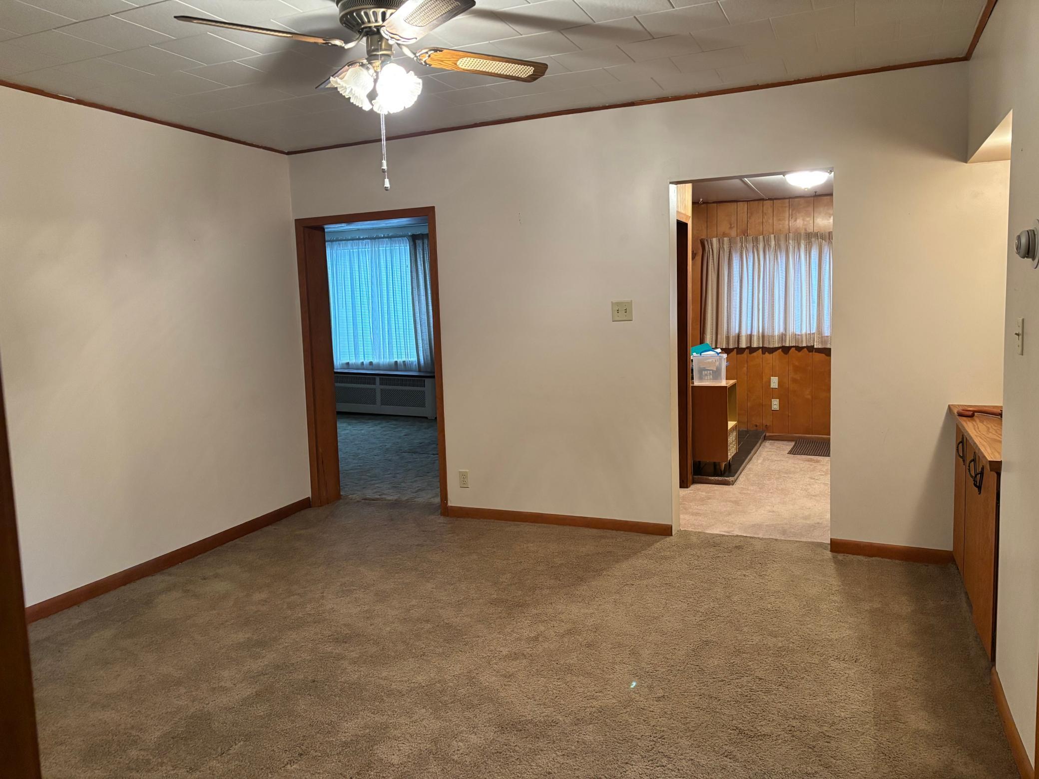 195 S Monroe Street Property Photo 11