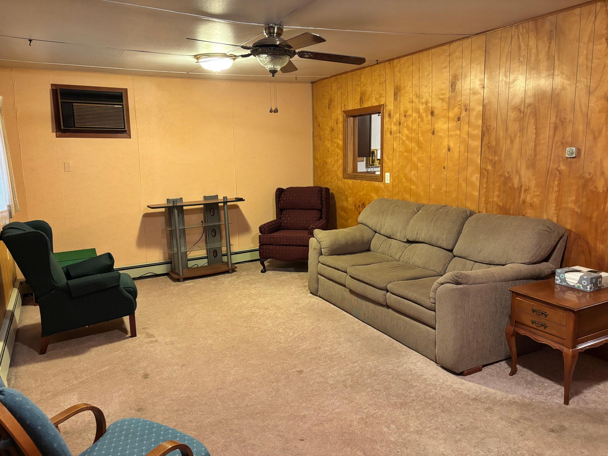 195 S Monroe Street Property Photo 17