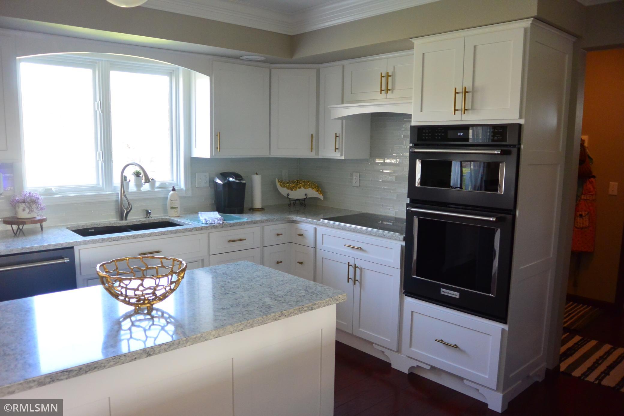 201 Douglas Drive Property Photo 6