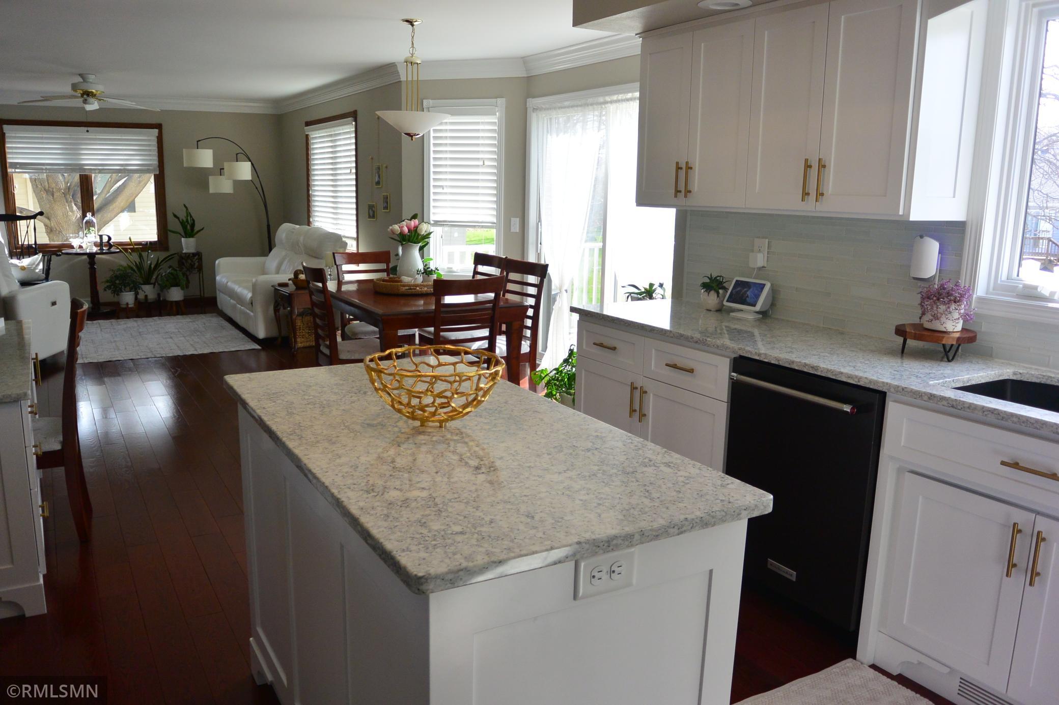 201 Douglas Drive Property Photo 10