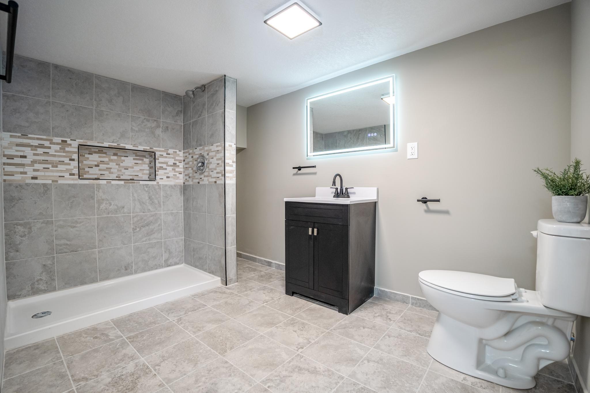 312 Grove Avenue Property Photo 6