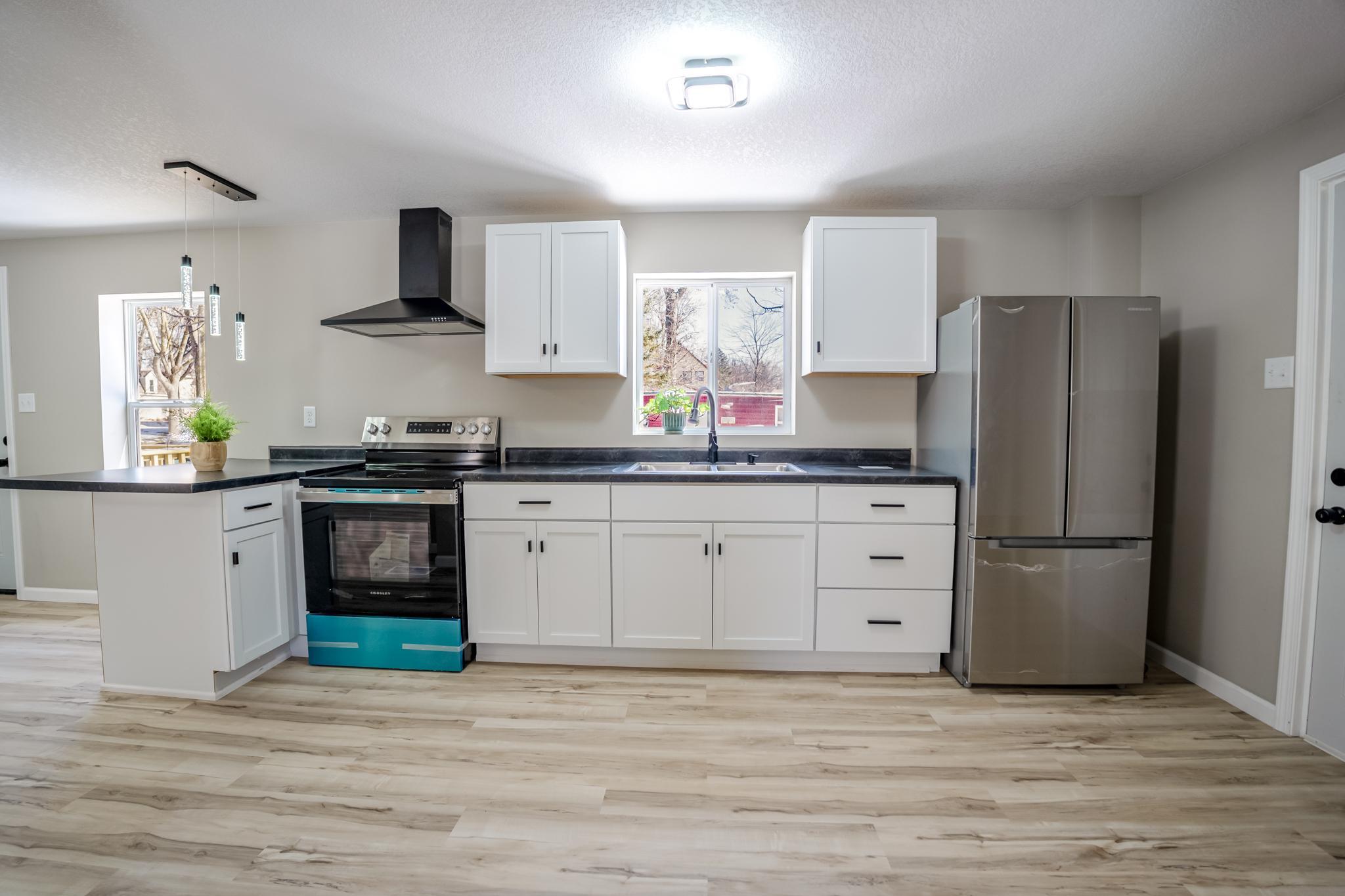 312 Grove Avenue Property Photo 14