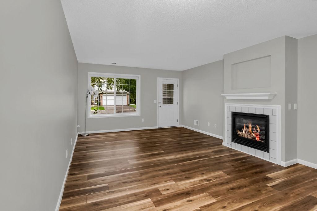 2024 Gresham Avenue N Property Photo 7