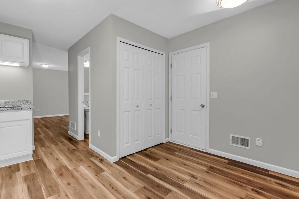 2024 Gresham Avenue N Property Photo 12