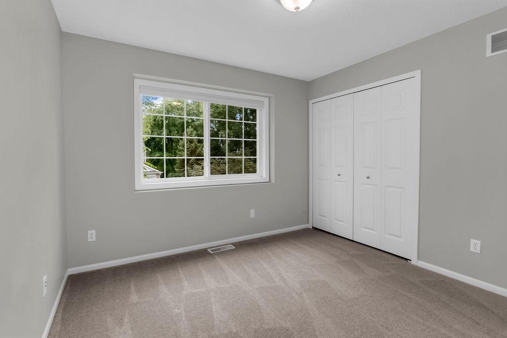 2024 Gresham Avenue N Property Photo 13
