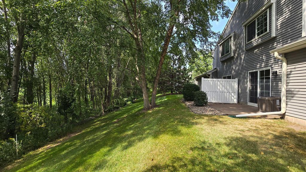 2024 Gresham Avenue N Property Photo 23