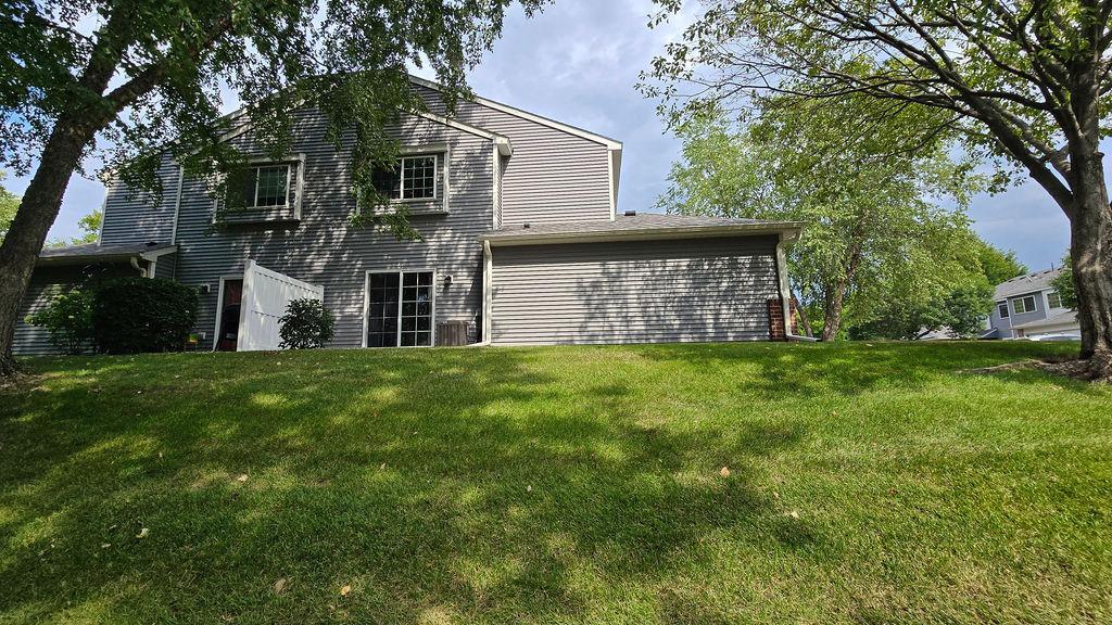 2024 Gresham Avenue N Property Photo 24