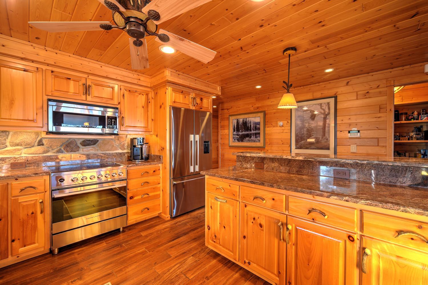 3915 County Road A Property Photo 11