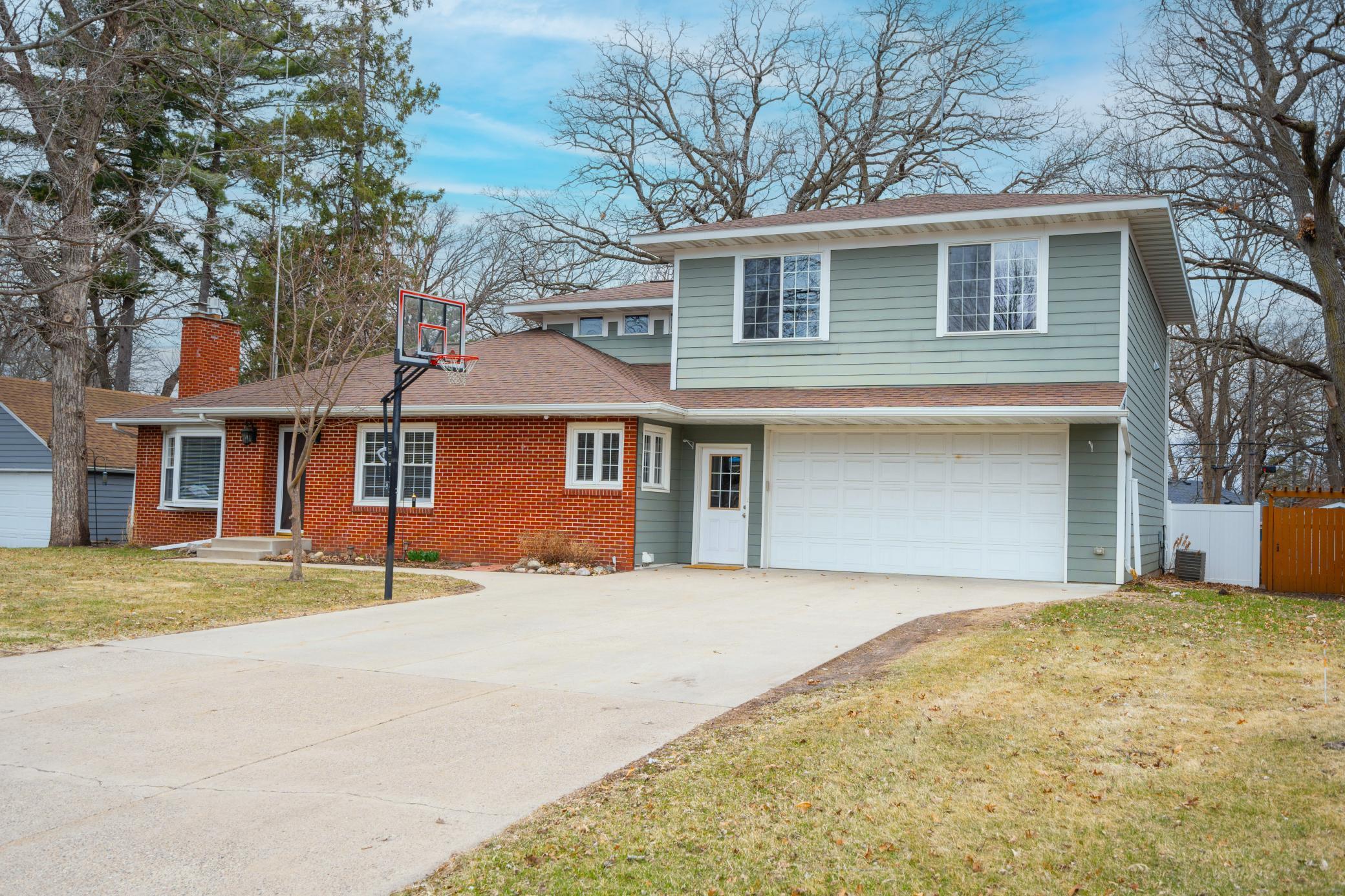 663 Roosevelt Road Property Photo 1