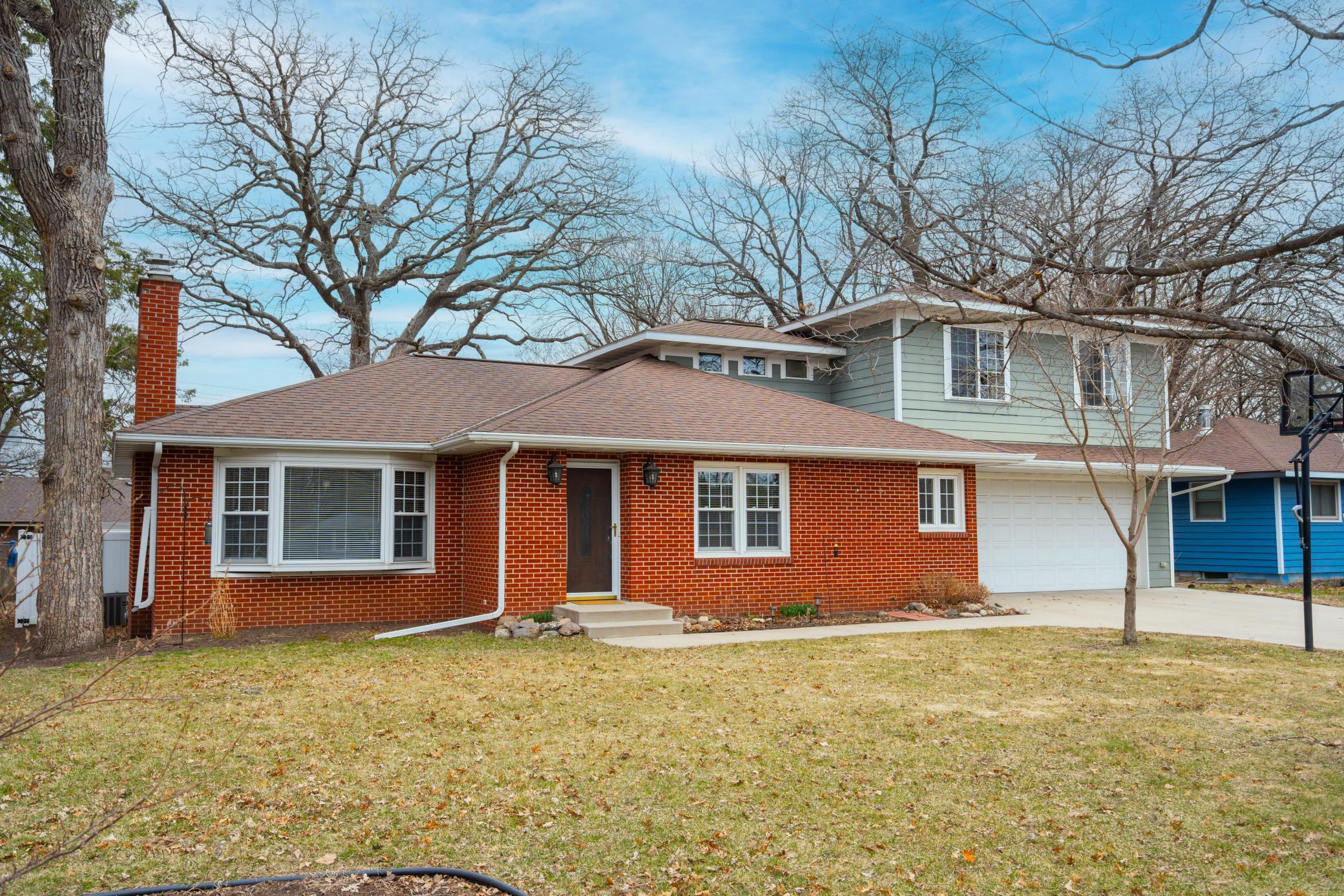663 Roosevelt Road Property Photo 2