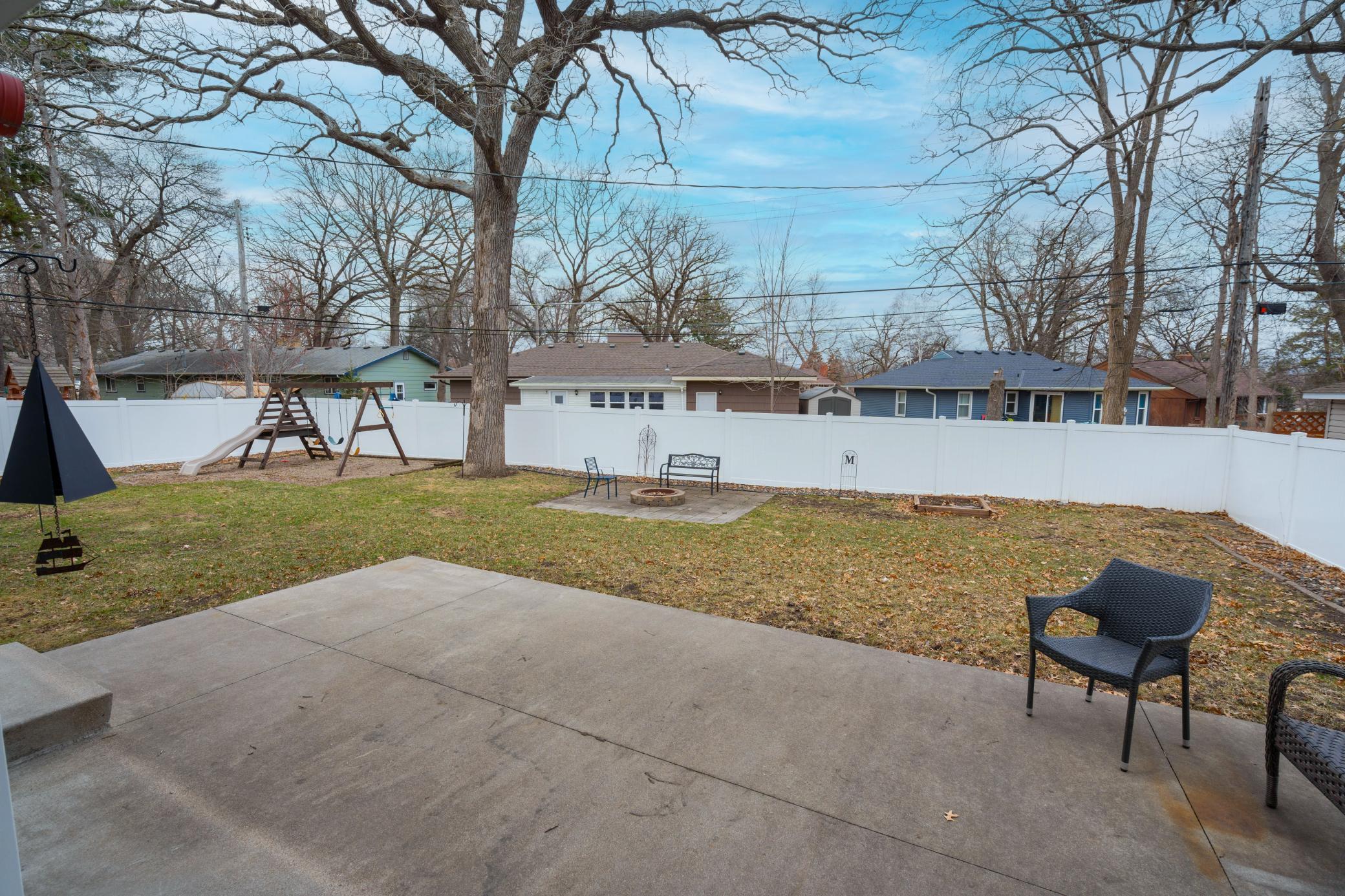 663 Roosevelt Road Property Photo 29