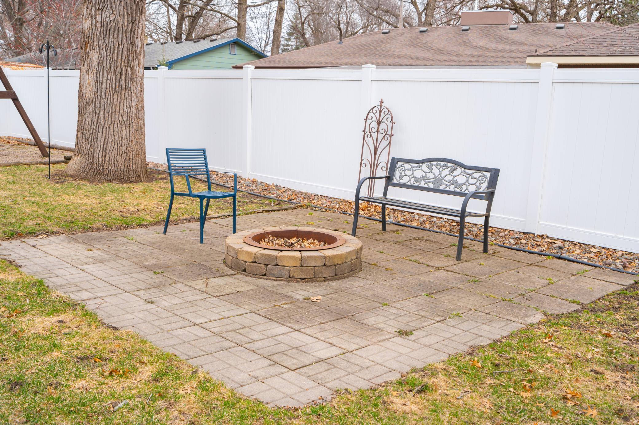 663 Roosevelt Road Property Photo 31